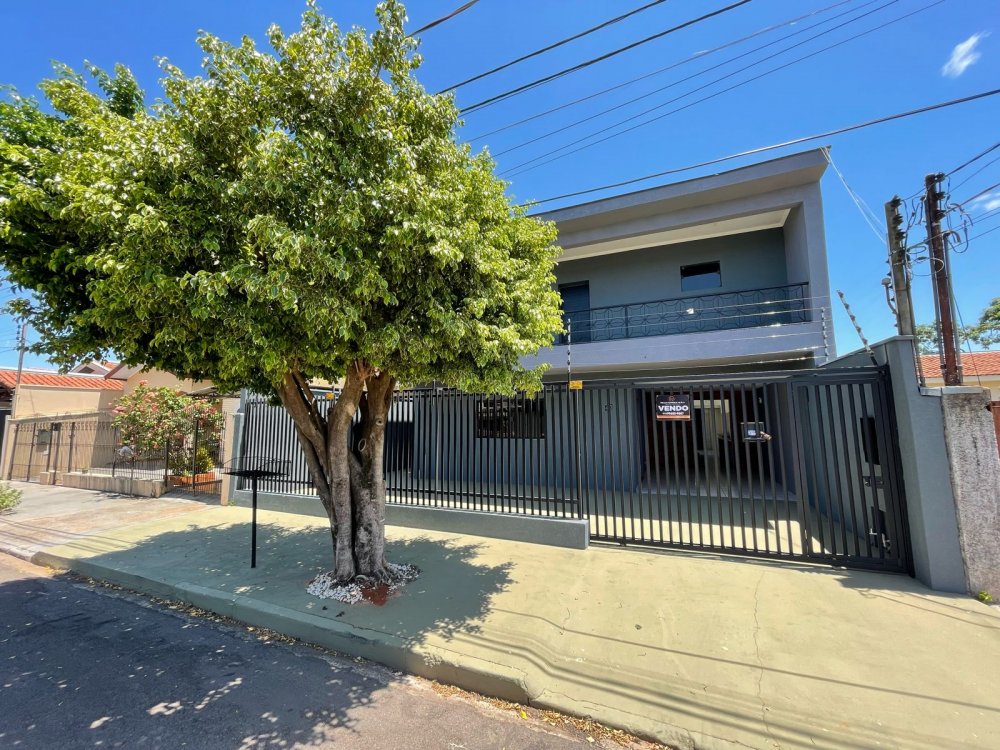 Sobrado - Venda - Cidade Universitária - Presidente Prudente - SP