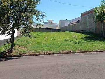 Terreno em Condom�nio � Venda